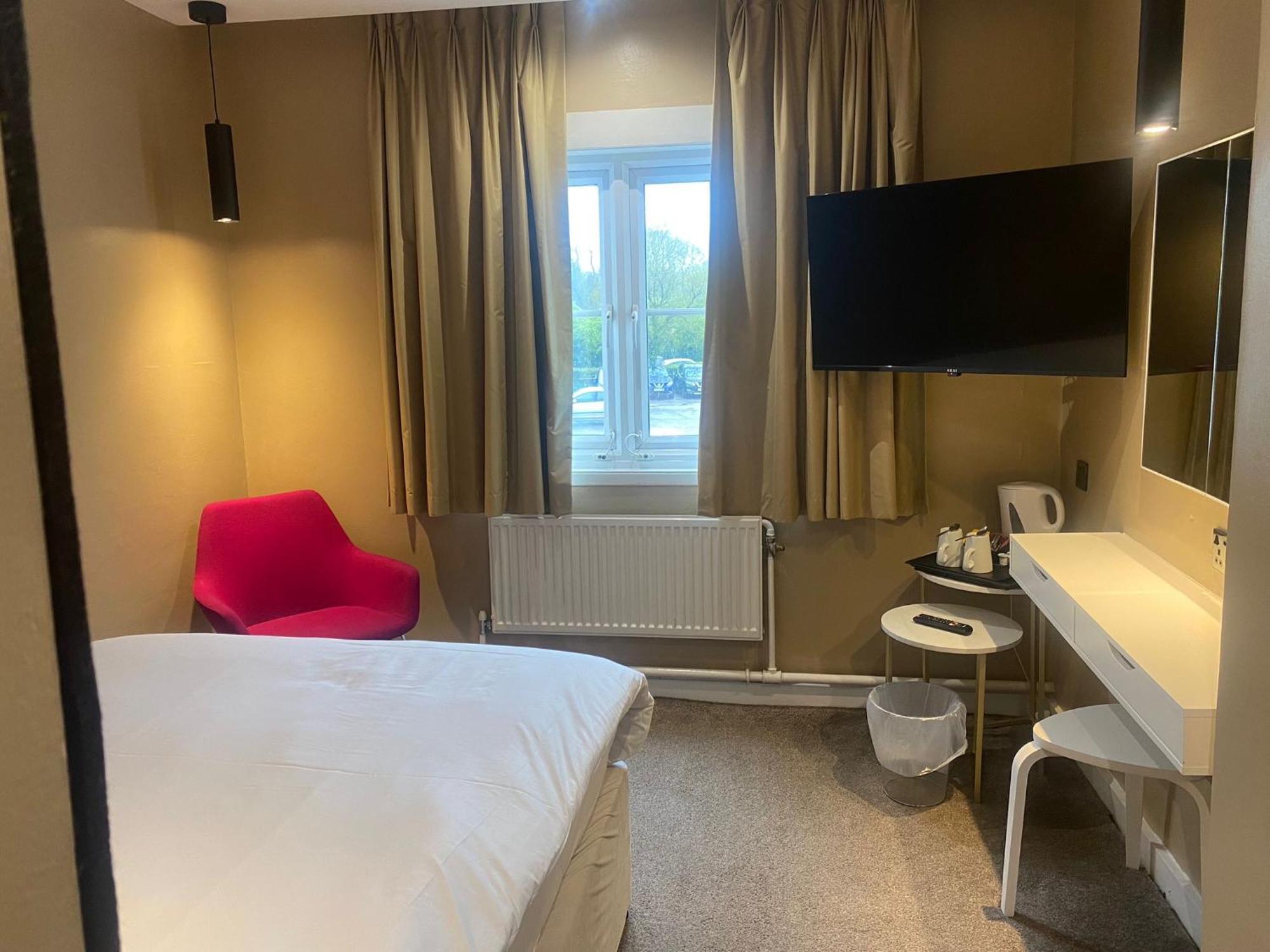 Airport Inn & Spa Manchester Вілмслоу Екстер'єр фото